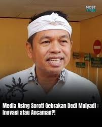 Ayah Elon Musk, Errol Musk baru saja mengungkapkan rahasia besar dalam  hidupnya di mana ia memiliki dua orang anak dengan putri tirinya, Jana  Bezuidenhout. Ternyata, anak yang baru dilahirkan ini adalah anak