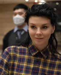 Two Feet” choreographed by Meryl Tankard