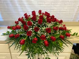 Avas flowers® is a nationwide florist offering same day discount flower delivery. Funeral Flowers For Top Of Casket
