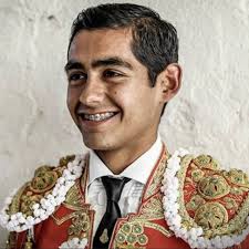 Alejandro Adame con nuevo apoderado