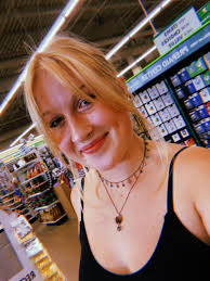 Hia! My three roommates and I are looking for a fourth to fill our happy  home at The Pointe 🙂 We're looking for someone laid back but also fun &  adventurous! We