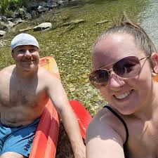 Does a wedding planner or coordinator decorate the venue? If not, then who?