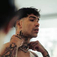 Justin Love's Instagram, Twitter & Facebook