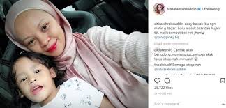 Jual semua produk dari siti sarah raisuddin. Bertudung Atau Tidak Tuhan Akan Mendorongnya Siti Sarah Hiburan Mstar