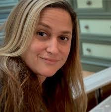 Erica Reich's Instagram, Twitter & Facebook