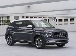 3.15 (good) unlike other websites and magazines, our ratings are not based solely on a singular road test, but rather a more encompassing batch of criteria: Hyundai Venue 2020 Pictures Information Specs