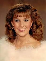 Christi Ashton's Instagram, Twitter & Facebook