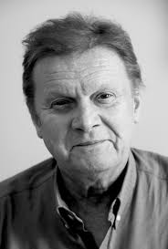 Z ogromnym smutkiem przyjęliśmy wiadomość o nagłej i niespodziewanej  śmierci Wojciecha Kwiatkowskiego, który przez ponad dwadzieścia lat  pracował w Ministerstwo Kultury i Dziedzictwa Narodowego. Pełnił kluczową  rolę jako Dyrektor Departamentu ...