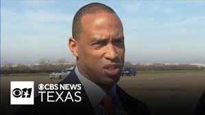 Trump chooses Scott Turner as secretary for Department of Housing and Urban  Development