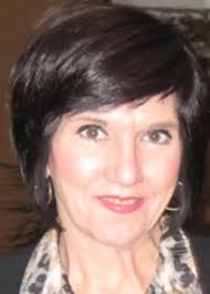 Elizabeth Tarver's Instagram, Twitter & Facebook