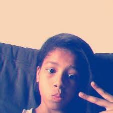 Sarah Lis (@SarahLiz_04)