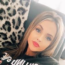 Haley Hodge's Instagram, Twitter & Facebook