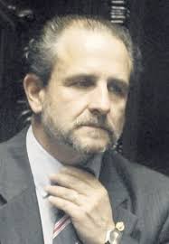 Saravia no acata decisión del Plenario y desafía al Frente