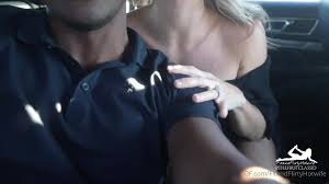 Sincity Hotwife satisfies two studs in epic BBC threesome