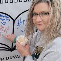 Tina Spray's Instagram, Twitter & Facebook