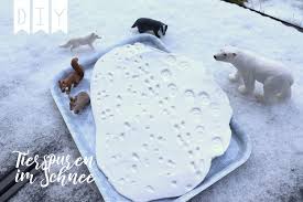 Tierspuren im frisch gefallenen schnee sind so etwas wie die. Diy Spielwelt Tiere Im Schnee Jules Kleine Freuden