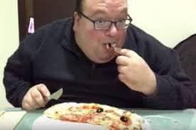 The perfect youtube followerz buongiorno animated gif for your conversation. Sul Canale Youtubo Anche Io Un Uomo Italiano E Obeso Intrattiene I Suoi Follower Con Video In Media E Tv