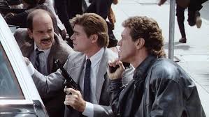 Flic OU Zombie [Édition Collector Blu-Ray + DVD + Livret-Visuel Années 80]:  Amazon.de: Williams, Treat, Price, Vincent, Mcgavin, Darren, Goldblatt,  Mark: DVD & Blu-ray