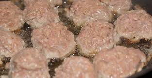 Ada bakso daging sapi, urat, jamur, kikil dan sebagainya. 5 Variasi Resep Dan Cara Membuat Bakso Sapi