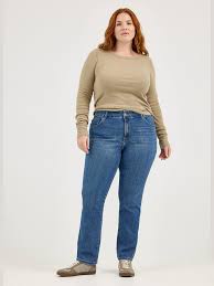 Women's Stretch Relaxed Fit Straight Leg Jean (Plus) | Women | Lee®