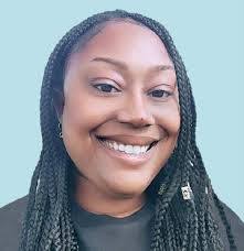 Shirley Stenberg's Instagram, Twitter & Facebook