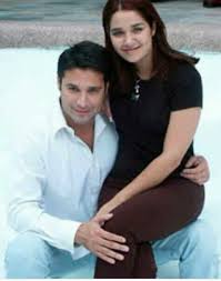 Října roku 1981 v caracasu. Daniela Alvarado E Ricardo Alamo En Juana La Virgen Couple Photos Tv Drama Photo