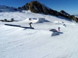 Check spelling or type a new query. Ski Resort Kitzsteinhorn Maiskogel Kaprun Skiing Kitzsteinhorn Maiskogel Kaprun