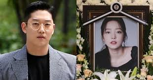 Her first acting appearances happened in new nonstop show and 2001 she became launched her musical debut. Goo Hara S Ex Boyfriend Reportedly Not Coping Well With News Of Her Death