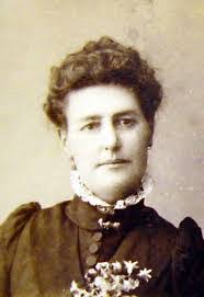 Elizabeth Burden's Instagram, Twitter & Facebook