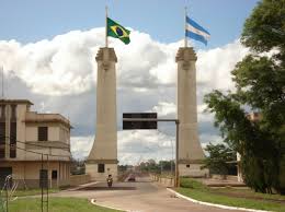 «nos preocupa mucho la frontera», y advirtió que «hoy brasil vuelve a abrir las cataratas del iguazú, y empieza a haber gente, lo y afirmó: Economia Na Fronteira Uruguaiana Retoma As Atividades