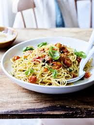 Spaghetti Aglio E Olio Recept Italiaanse Gerechten Voedsel Ideeen Gezonde Pasta S