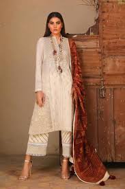Review of sana fancy dresses. Sana Safinaz Eid Sale Collection 2021 With Price Upto 50 Off