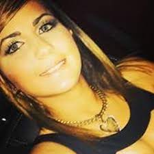 Depois de indas e vindas, o casal está mais do que oficializado com direito a uma mega aliança e tudo. Deolane Bezerra S Stream