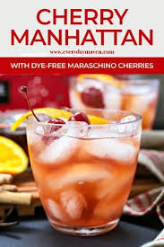 Cherry Infused Manhattan Cocktail This Cherry Juice Infused Manhattan Cocktail Is Perfect For Any Holiday Party Or Just A Cozy Date In 2020 Bourbon Manhattan Kirschen
