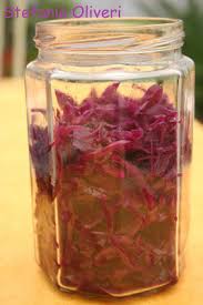 Come friggere senza olio per avere una frittura leggera e a basso contenuto di grassi senza utilizzare olio e burro possiamo impiegare il glucosio in polvere , uno zucchero naturale estratto dall'uva che fonde tra i 160 °c e i 190°c senza diventare caramello. Verza Rossa Da Conservare In Vaso Cardamomo Co