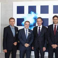 Mit ihrer hilfe können andere von erfahrungsberichten aus erster hand profitieren! Deutsche Bank Augsburg Ruckblick 2014 Ausblick 2015 Augsburg B4b Schwaben