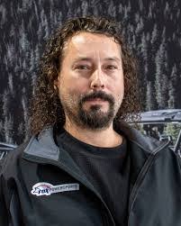 Justin Rhoads's Instagram, Twitter & Facebook