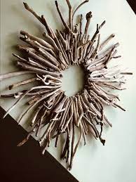29 Driftwood Wreath Driftwood Wreath Driftwood Wall Art Driftwood Projects