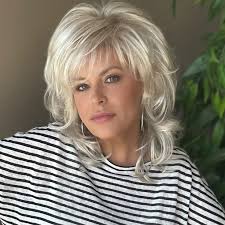 Manuela Pierce (manuelapierce19)