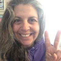 Lisa Loiacono's Instagram, Twitter & Facebook