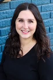 Mandy Hamlin's Instagram, Twitter & Facebook