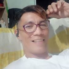 This morning, I proudly accompanied my brother Chet as he registered at the  Comelec. It took us many, many heart-to-heart talks throughout some time to  finally come to this decision. And we