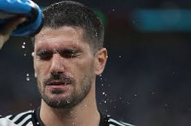 World Cup 2022De Paul and actress and singer Tini Stoessel: The great love  story of the World Cup