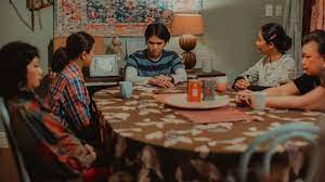 Ali & ratu ratu queens. Netflixable An Indonesian Lad Looking For Mom In New York Ali Ratu Ratu Queens Or Ali The Queens Movie Nation