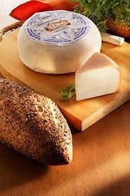 Le Brebis De Wavreumont Fromage Bio Queso Cheese Yummy Food Food