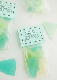 25 Bridal Shower Favor Ideas They Ll Love Diy Wedding Favors Candy Wedding Favors Edible Bridal Shower Favors