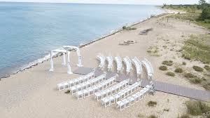 Illinois Beach Resort Weddings North Chicago Suburbs Wedding Venue Wedding Venue Chicago Suburbs Chicago Suburbs Wedding Wedding Venues Beach