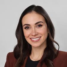 Julia Schafer's Instagram, Twitter & Facebook