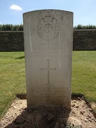 Quatre-Vents Military Cemetery, Estrée ...
