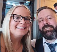 Remove background clutter from photo?